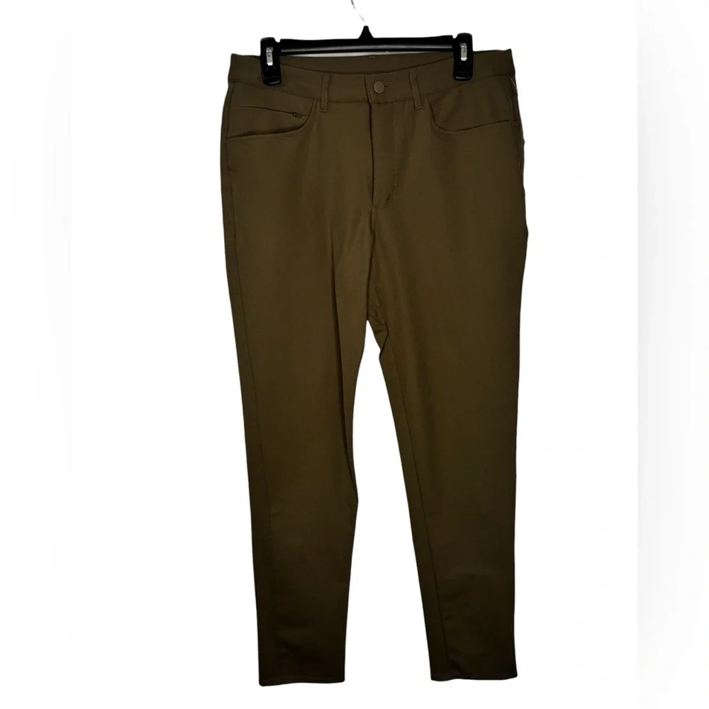 NEW Mono B MEN Classic Golf Pants in Olive Size Medium Performance Outdoor